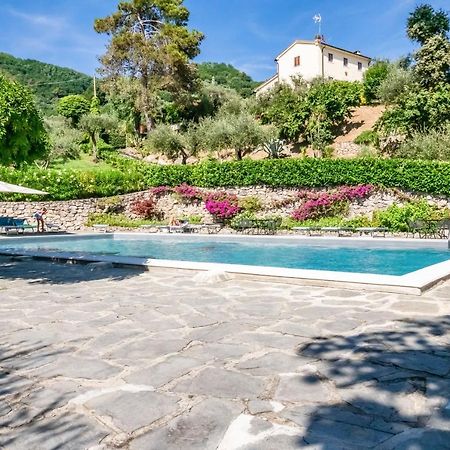 Piana Di Solaro Modern Flat & Swimming Pool Apartamento Lerici Exterior foto