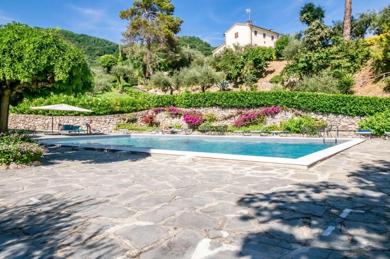 Piana Di Solaro Modern Flat & Swimming Pool Apartamento Lerici Exterior foto